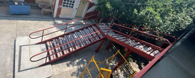 Accesos y escaleras metálicas industriales